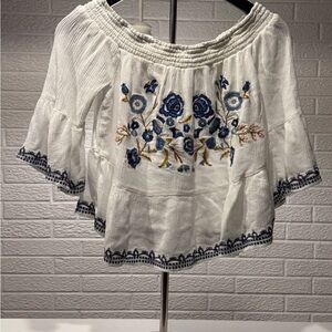 Xhilaration White Flutter Sleeve‎ Smocked Blouse